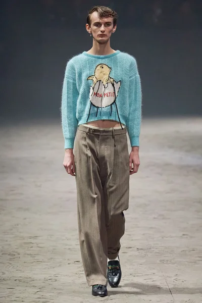 Look 2